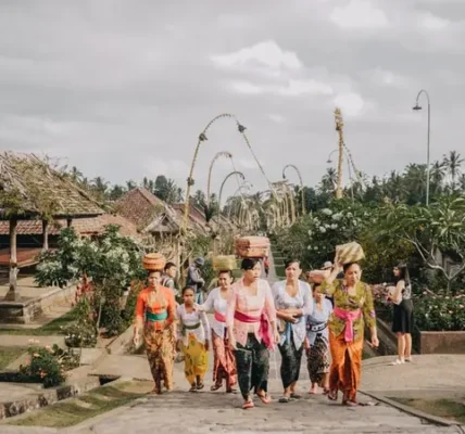 Revolusi Sosial Positif Indonesia